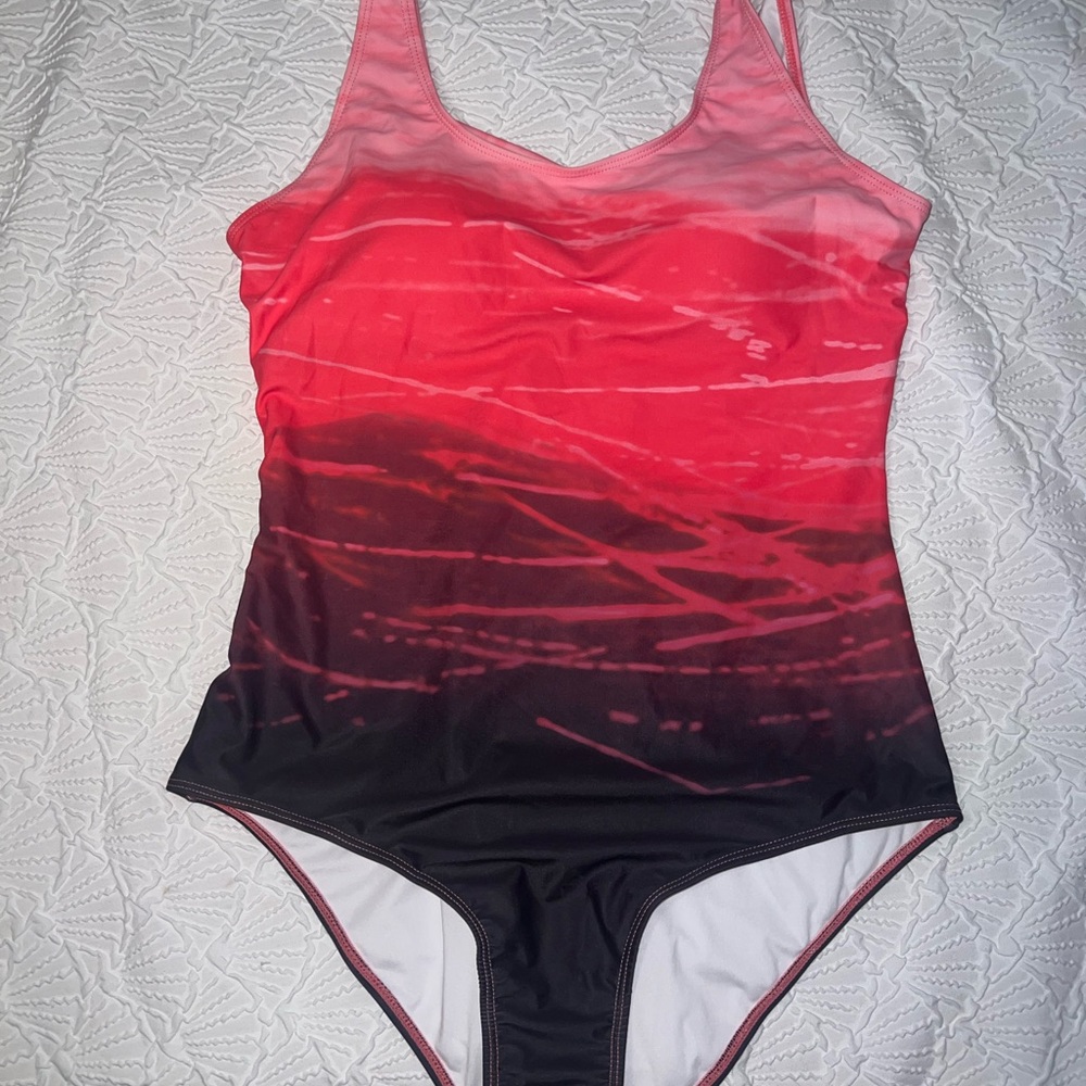womans 1 PC  bathing suit swim suit NWOT multicolor plus size XXL tummy control